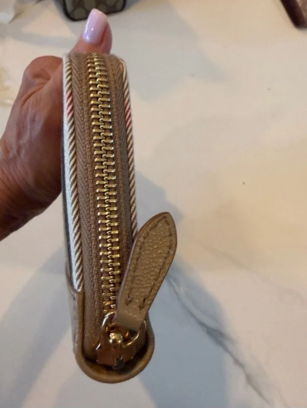 Burberry House Check Large Ziggy Zip Around Wallet Chestnut Beige